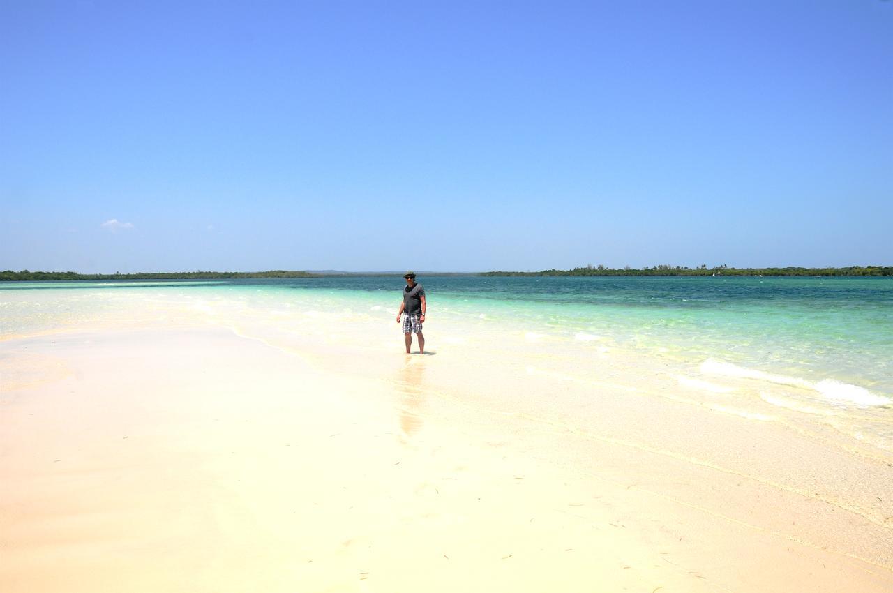 Msambweni Beach House Villa Buitenkant foto