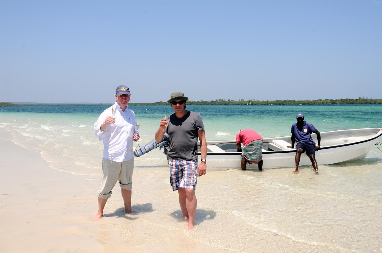 Msambweni Beach House Villa Buitenkant foto