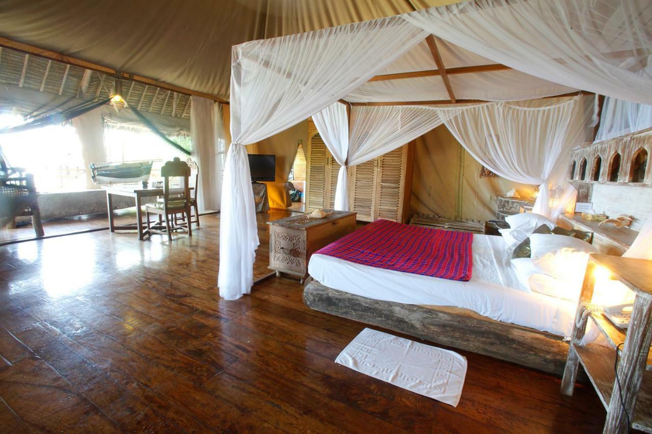 Msambweni Beach House Villa Buitenkant foto
